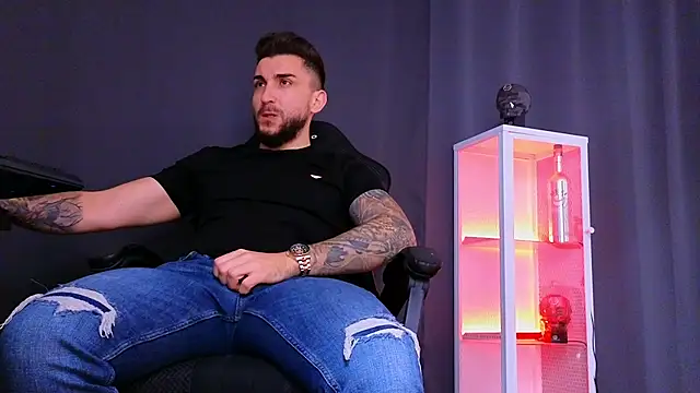 Snapshot of MightyAaron66 chatting on February 2025 05:32:02 PM MightyAaron66 online show from February 2025 05:32:02 PM