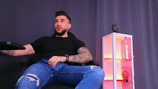 Snapshot of MightyAaron66 chatting on February 2025 05:53:02 AM MightyAaron66 online show from February 2025 05:53:02 AM