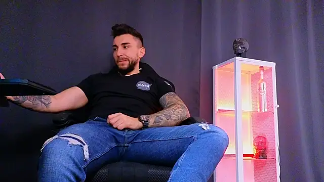 Snapshot of MightyAaron66 chatting on February 2025 10:30:02 AM MightyAaron66 online show from February 2025 10:30:02 AM