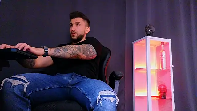 Snapshot of MightyAaron66 chatting on March 2025 11:20:02 PM MightyAaron66 online show from March 2025 11:20:02 PM