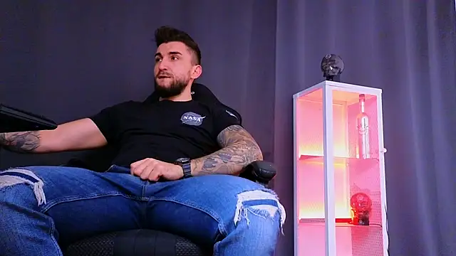 Snapshot of MightyAaron66 chatting on March 2025 01:29:02 PM MightyAaron66 online show from March 2025 01:29:02 PM