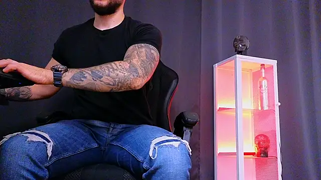 Snapshot of MightyAaron66 chatting on March 2025 06:39:02 AM MightyAaron66 online show from March 2025 06:39:02 AM