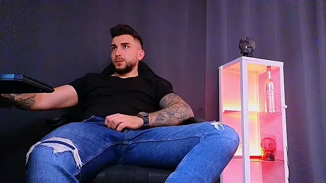 Snapshot of MightyAaron66 chatting on March 2025 12:36:02 PM MightyAaron66 online show from March 2025 12:36:02 PM