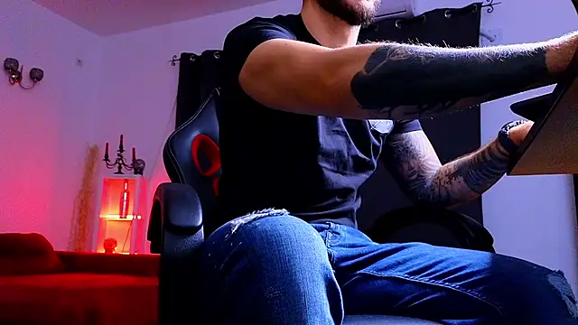 Snapshot of MightyAaron66 chatting on September 2025 01:28:01 AM MightyAaron66 online show from September 2025 01:28:01 AM