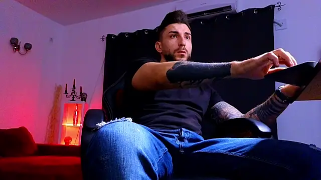 Snapshot of MightyAaron66 chatting on September 2025 01:40:01 AM MightyAaron66 online show from September 2025 01:40:01 AM