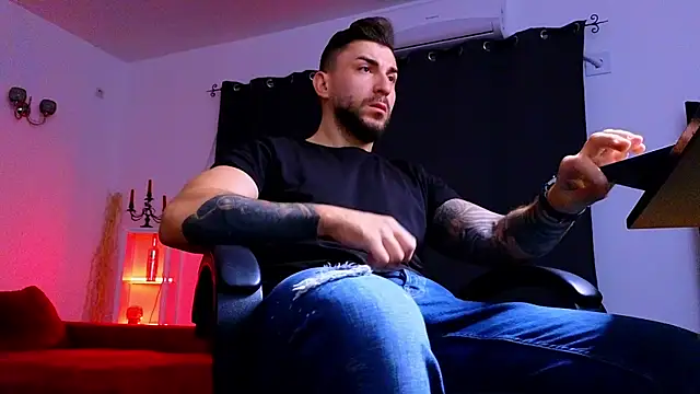 Snapshot of MightyAaron66 chatting on September 2025 02:24:02 AM MightyAaron66 online show from September 2025 02:24:02 AM