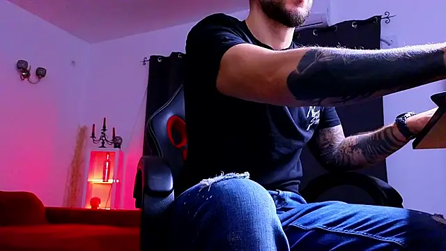 Snapshot of MightyAaron66 chatting on September 2025 02:27:02 AM MightyAaron66 online show from September 2025 02:27:02 AM