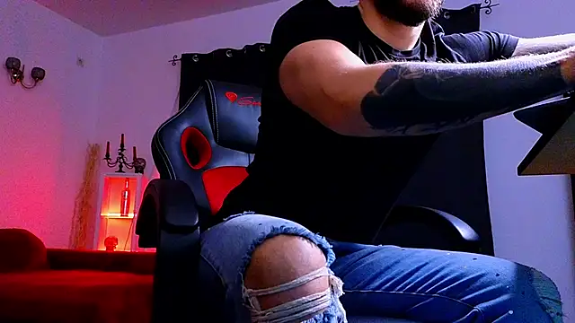 Snapshot of MightyAaron66 chatting on October 2025 02:34:02 AM MightyAaron66 online show from October 2025 02:34:02 AM