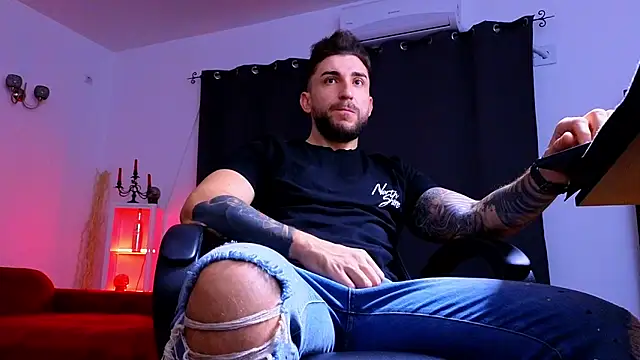 Snapshot of MightyAaron66 chatting on October 2025 04:38:01 AM MightyAaron66 online show from October 2025 04:38:01 AM