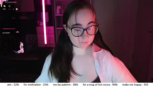 Snapshot of el_sweety chatting on January 2026 03:39:01 PM el sweety online show from January 2026 03:39:01 PM