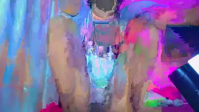 NahomiCamper online show from December 2025 02:40:01 AM