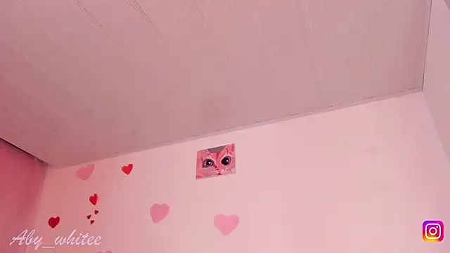 Snapshot of AbyWhitee chatting on September 2025 02:33:02 PM AbyWhitee online show from September 2025 02:33:02 PM