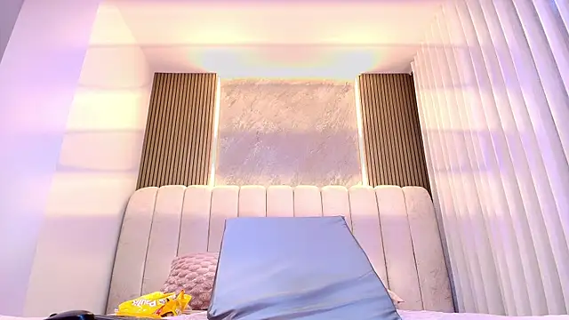 kata hazel online show from November 2025 07:25:01 PM