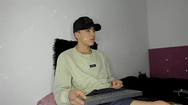 HeellBoy  online show from March 2026 02:59:01 AM