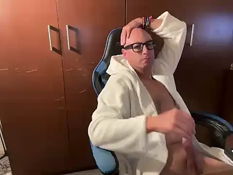 alanan881 online show from November 2025 02:10:01 AM