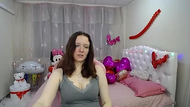 Snapshot of BarbaraStily chatting on January 2025 02:39:01 PM BarbaraStily online show from January 2025 02:39:01 PM