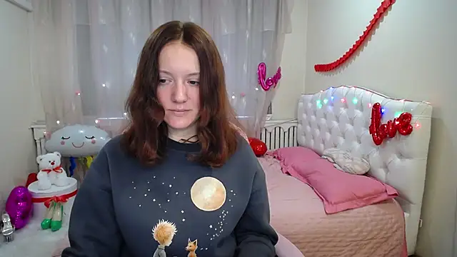 Snapshot of BarbaraStily chatting on February 2025 07:34:02 AM BarbaraStily online show from February 2025 07:34:02 AM