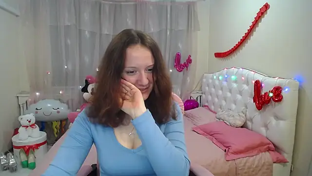 Snapshot of BarbaraStily chatting on March 2025 02:44:01 PM BarbaraStily online show from March 2025 02:44:01 PM