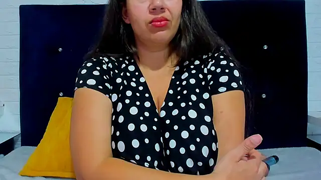 Catherine tabarezx online show from February 2025 11:49:01 AM