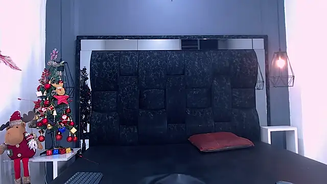 Molly Spears online show from December 2025 07:43:01 PM