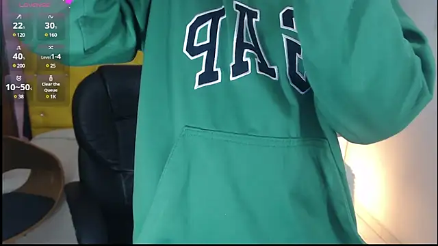 Snapshot of nolan_twink1 chatting on January 2025 05:42:01 PM nolan twink1 online show from January 2025 05:42:01 PM