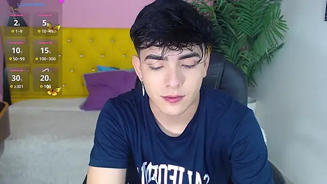 Snapshot of nolan_twink1 chatting on February 2025 05:39:02 PM nolan twink1 online show from February 2025 05:39:02 PM