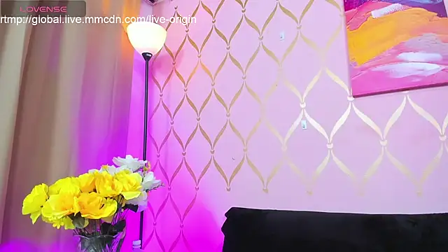 Snapshot of ladylians chatting on December 2024 09:24:01 PM ladylians online show from December 2024 09:24:01 PM