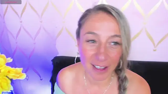 Snapshot of ladylians chatting on January 2025 07:29:01 PM ladylians online show from January 2025 07:29:01 PM