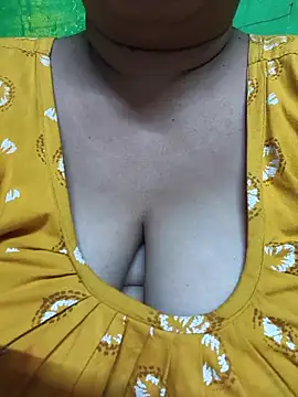 Snapshot of Rinki_Guptaa chatting on March 2025 07:17:02 PM Rinki Guptaa online show from March 2025 07:17:02 PM