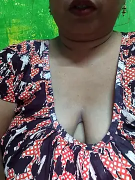 Snapshot of Rinki_Guptaa chatting on March 2025 06:43:02 PM Rinki Guptaa online show from March 2025 06:43:02 PM