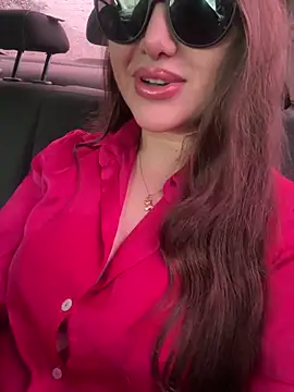 Elinatiranda online show from May 2026 02:13:02 PM