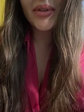 Elinatiranda online show from May 2026 09:39:02 AM