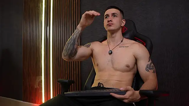 JacksonOlsenn online show from February 2026 08:48:02 PM