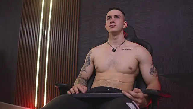 JacksonOlsenn online show from May 2026 08:48:02 PM