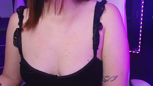 TinaJonnes  online show from March 2026 07:32:02 AM