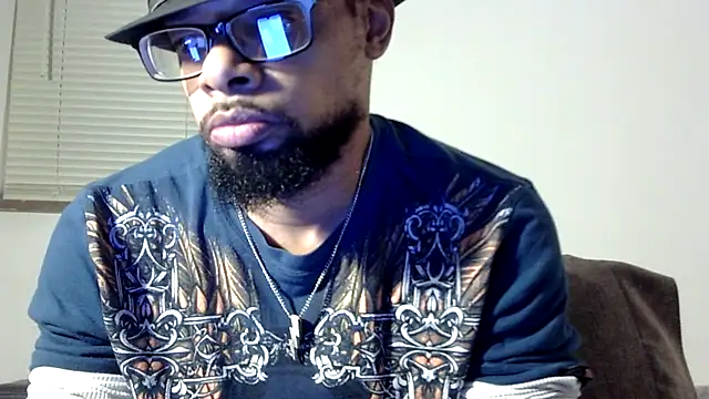 Snapshot of WhiskeyWood_DuhGOD chatting on November 2025 02:17:02 AM WhiskeyWood DuhGOD online show from November 2025 02:17:02 AM