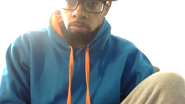 Snapshot of WhiskeyWood_DuhGOD chatting on December 2025 05:29:01 PM WhiskeyWood DuhGOD online show from December 2025 05:29:01 PM