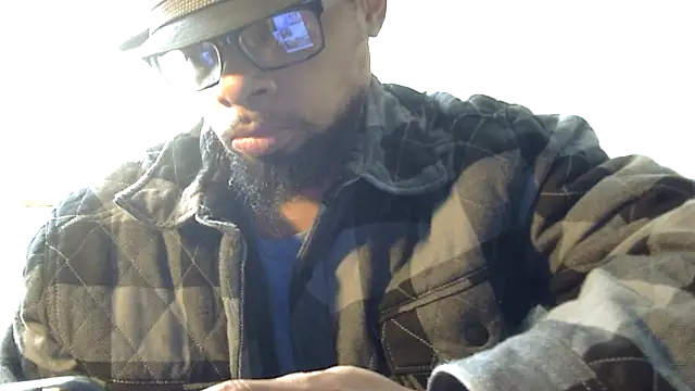 Snapshot of WhiskeyWood_DuhGOD chatting on December 2025 05:30:01 PM WhiskeyWood DuhGOD online show from December 2025 05:30:01 PM