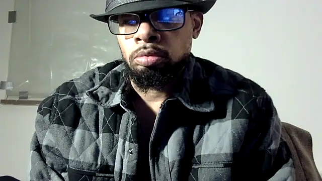 Snapshot of WhiskeyWood_DuhGOD chatting on February 2026 01:46:02 AM WhiskeyWood DuhGOD online show from February 2026 01:46:02 AM