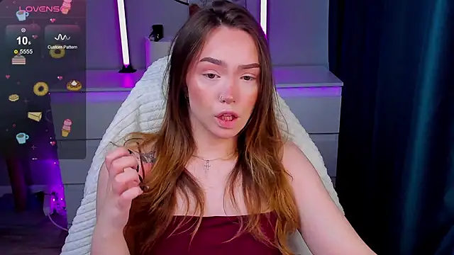 Evia r0se online show from March 2026 08:52:02 AM