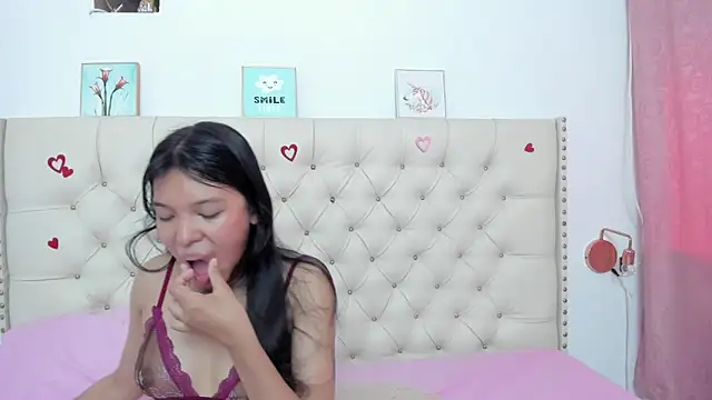 Snapshot of Kim_Eli chatting on March 2025 07:29:02 PM Kim Eli online show from March 2025 07:29:02 PM