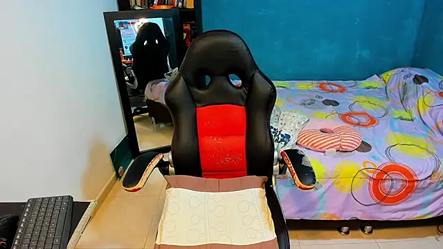 peanut tangerine online show from March 2025 01:08:02 AM