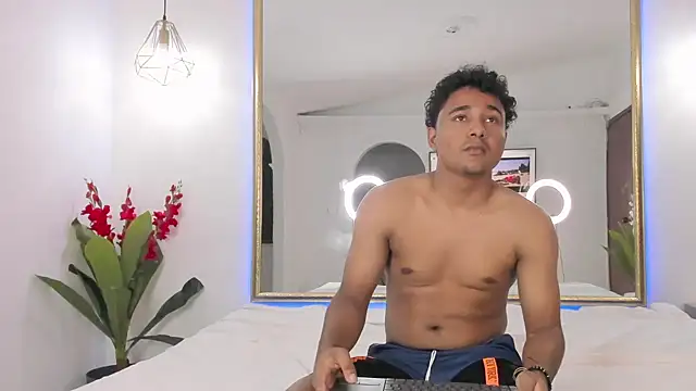 mia and masterboy online show from December 2024 02:59:01 AM