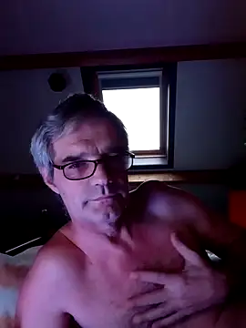 ronny51 online show from December 2024 07:38:01 AM