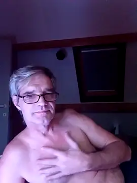 ronny51 online show from December 2024 07:47:01 AM