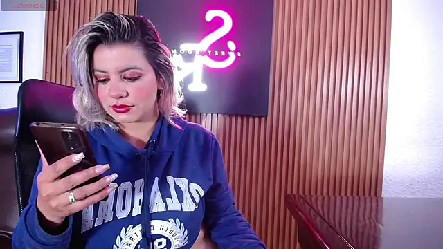 Candy sr online show from February 2025 02:36:01 PM