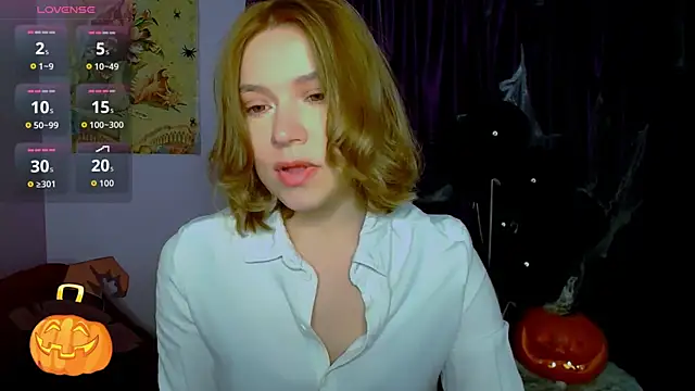 TaylorBre online show from November 2025 06:38:02 AM