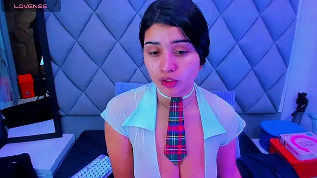 venusowen  online show from November 2025 11:43:02 AM