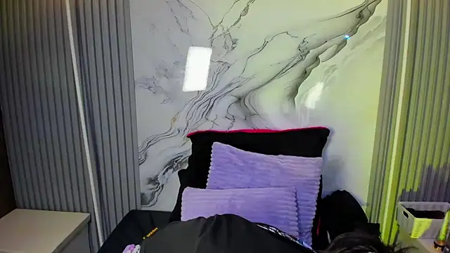 venusowen  online show from April 2026 01:45:02 PM