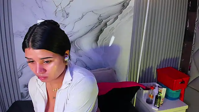 venusowen  online show from May 2026 01:30:02 PM
